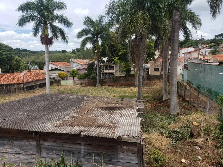 Foto 4 de Terreno / Lote à venda, 1182m2 em Piraju - SP
