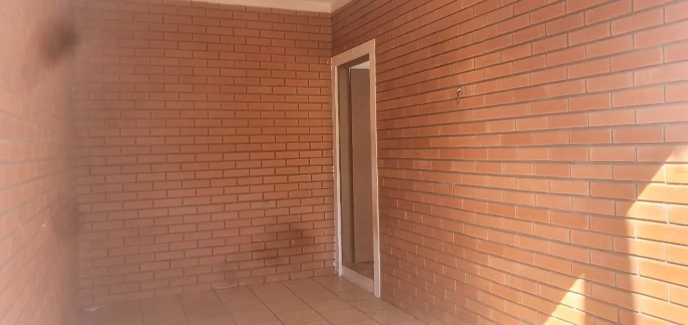 Foto 4 de Casa com 3 quartos à venda, 167m2 em Piraju - SP