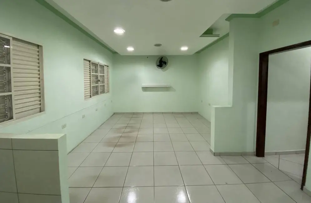 Sala Comercial à venda e para alugar, 318m2 em Centro, Piraju - SP - imagem 6 Foto 6 de Sala Comercial à venda e para alugar, 318m2 em Centro, Piraju - SP