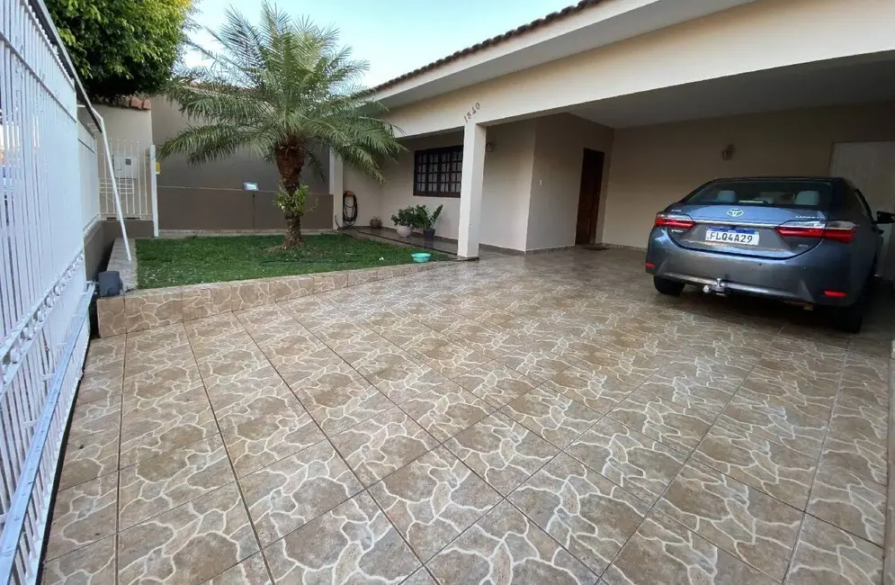 Foto 3 de Casa com 3 quartos à venda, 362m2 em Centro, Piraju - SP