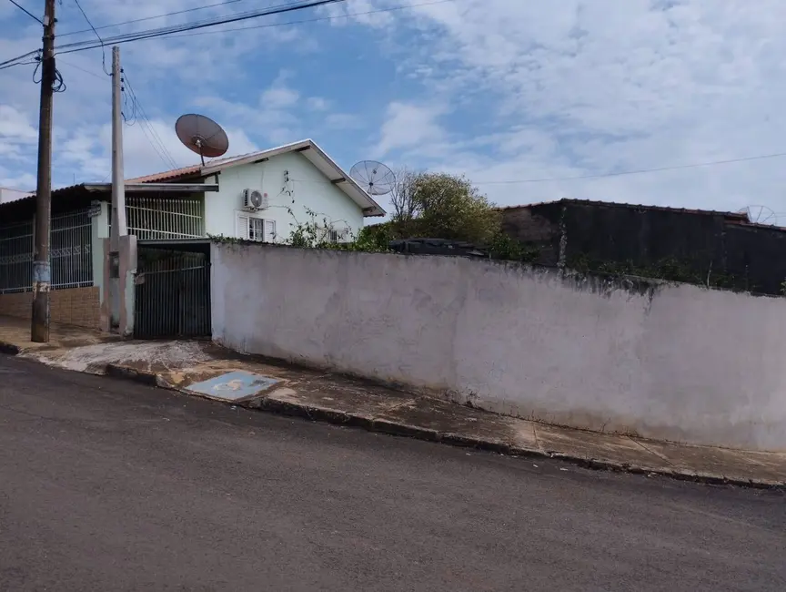 Foto 2 de Casa com 3 quartos à venda, 258m2 em Piraju - SP