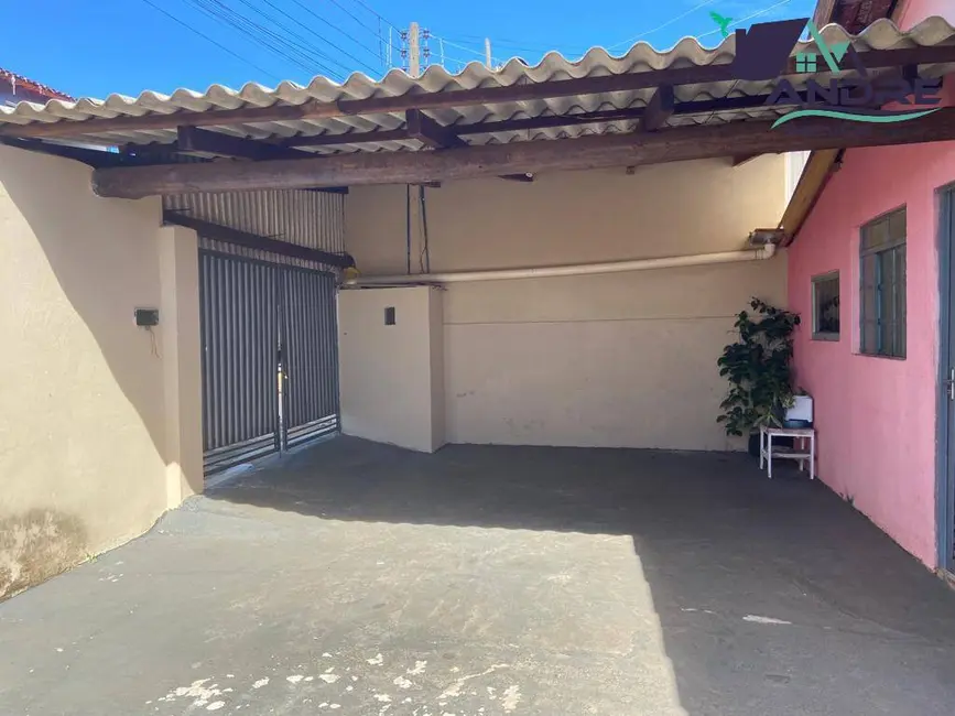 Foto 4 de Casa à venda, 180m2 em Piraju - SP