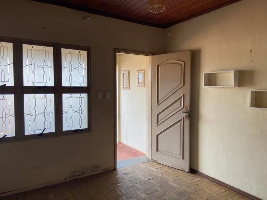 Foto 4 de Casa com 3 quartos à venda, 153m2 em Piraju - SP