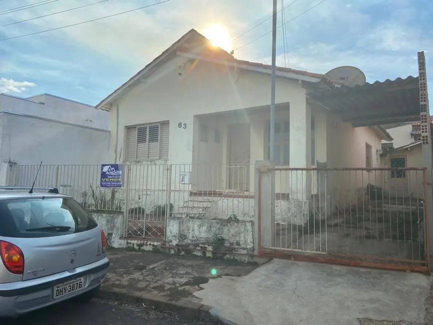 Foto 2 de Casa com 3 quartos à venda, 153m2 em Piraju - SP