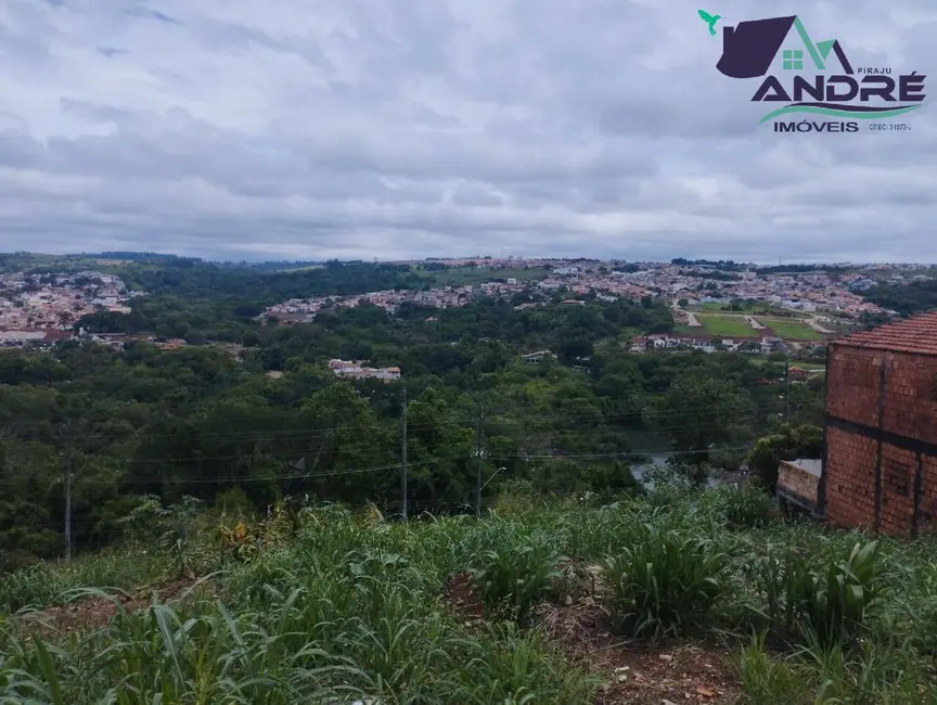 Foto 1 de Terreno / Lote à venda, 300m2 em Piraju - SP