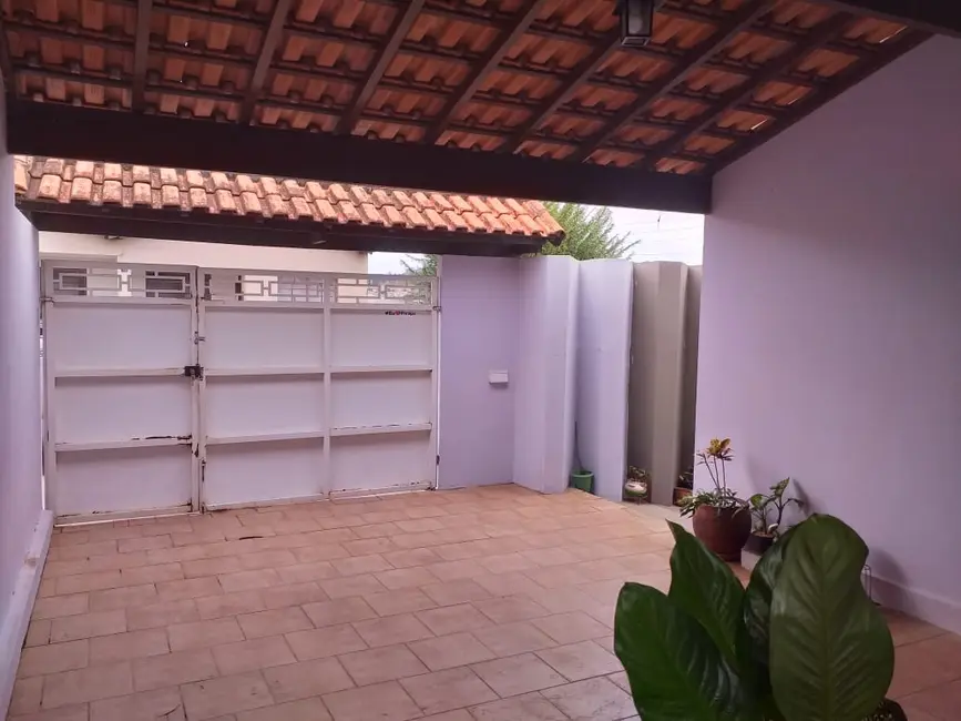 Foto 4 de Casa com 3 quartos à venda, 200m2 em Piraju - SP