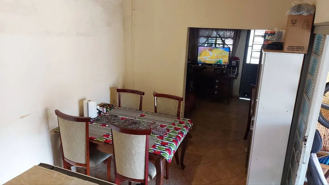 Foto 8 de Casa com 2 quartos à venda, 200m2 em Piraju - SP