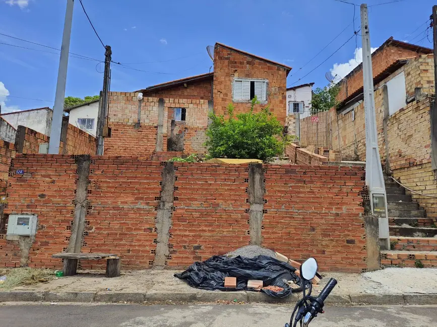 Foto 1 de Casa com 2 quartos à venda, 156m2 em Piraju - SP