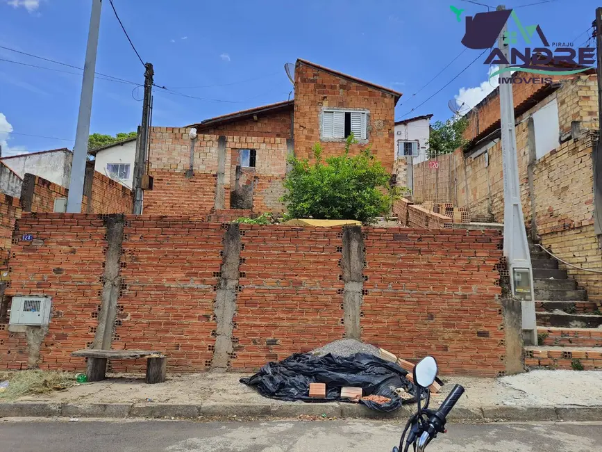 Foto 1 de Casa com 2 quartos à venda, 156m2 em Piraju - SP
