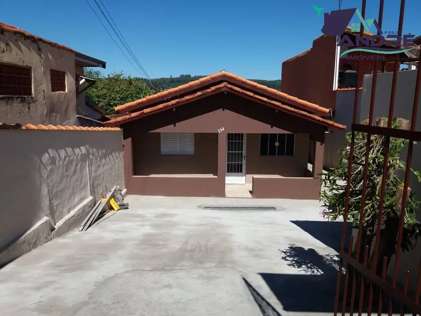 Foto 1 de Casa com 2 quartos à venda, 300m2 em Piraju - SP