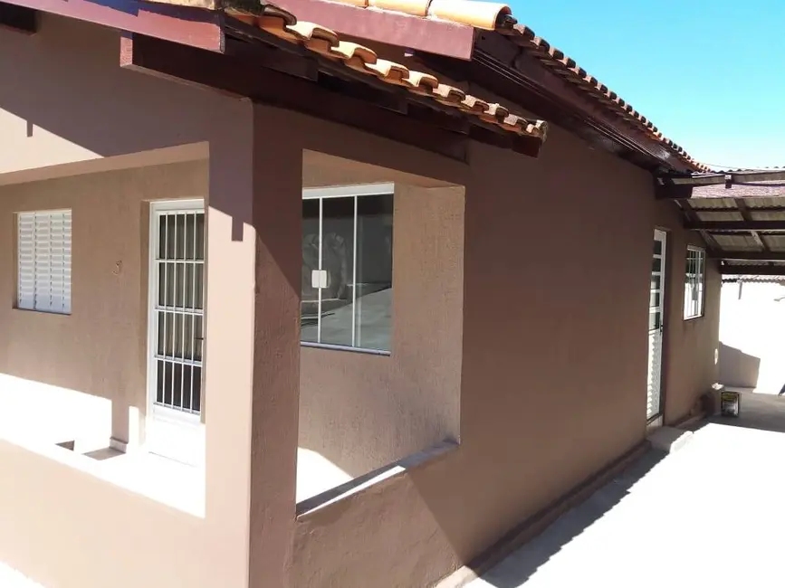 Foto 3 de Casa com 2 quartos à venda, 300m2 em Piraju - SP