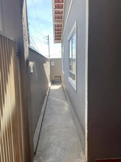 Foto 4 de Casa com 2 quartos à venda, 250m2 em Piraju - SP