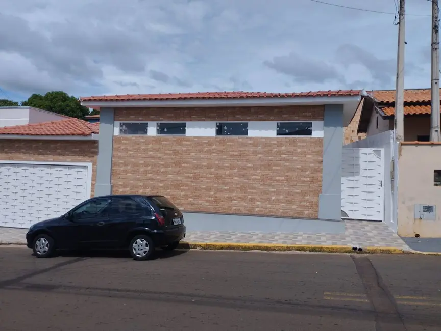 Foto 2 de Casa com 3 quartos à venda, 290m2 em Piraju - SP