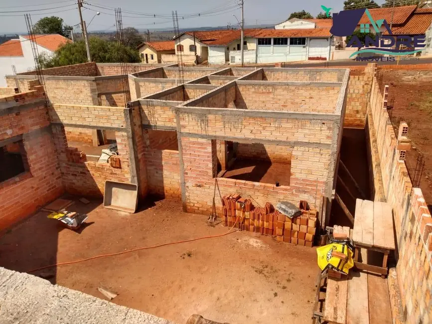 Foto 9 de Casa com 3 quartos à venda, 331m2 em Piraju - SP