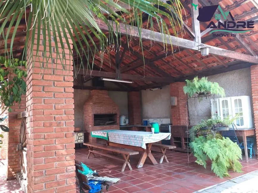 Foto 20 de Casa com 4 quartos à venda, 779m2 em Centro, Piraju - SP