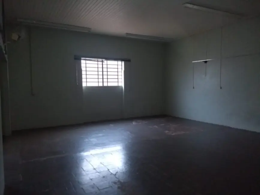 Foto 6 de Casa à venda, 226m2 em Piraju - SP