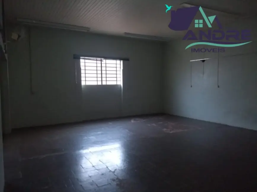 Foto 5 de Casa à venda, 226m2 em Piraju - SP