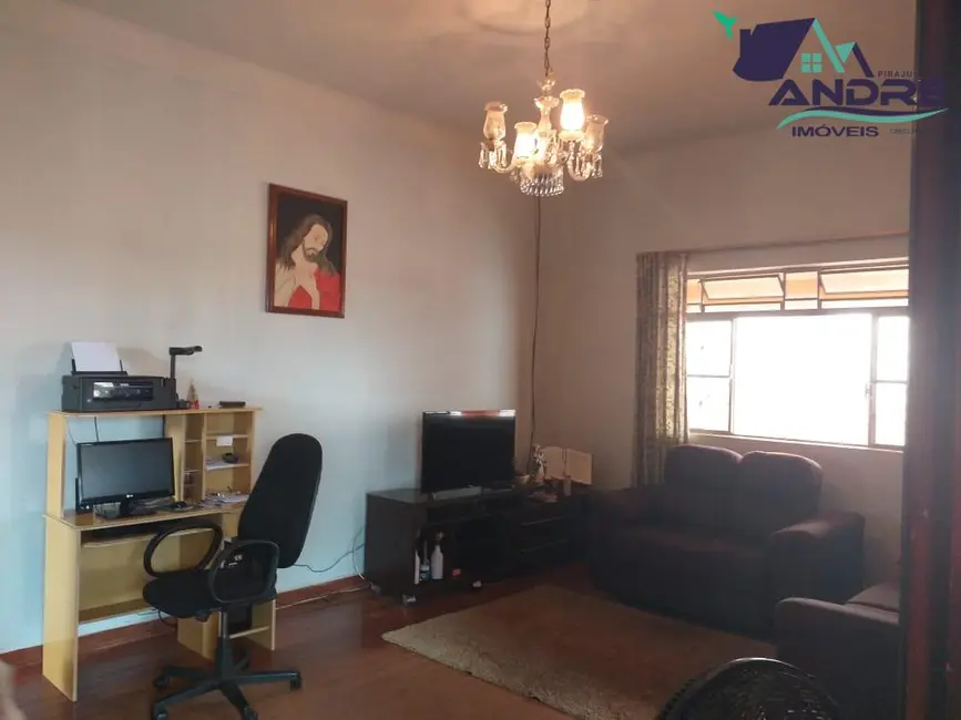 Foto 35 de Casa com 3 quartos à venda, 1241m2 em Piraju - SP