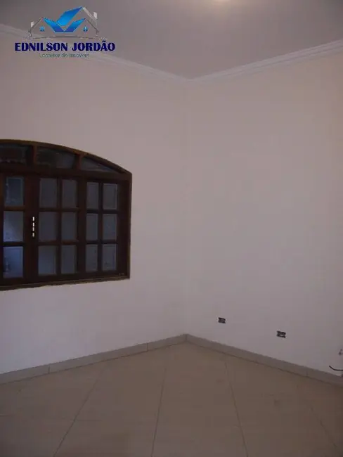 Sobrado com 2 quartos à venda, 125m2 em Jardim Las Vegas, Santo Andre - SP - imagem 5 Foto 5 de Sobrado com 2 quartos à venda, 125m2 em Jardim Las Vegas, Santo Andre - SP