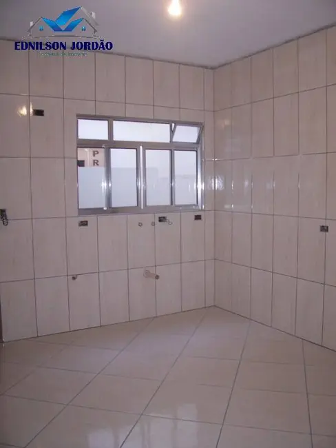 Sobrado com 2 quartos à venda, 125m2 em Jardim Las Vegas, Santo Andre - SP - imagem 4 Foto 4 de Sobrado com 2 quartos à venda, 125m2 em Jardim Las Vegas, Santo Andre - SP