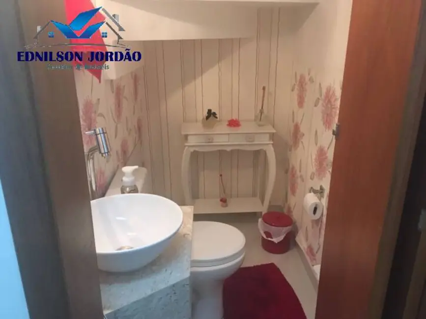 Sobrado com 3 quartos à venda, 117m2 em Vila Scarpelli, Santo Andre - SP - imagem 5 Foto 5 de Sobrado com 3 quartos à venda, 117m2 em Vila Scarpelli, Santo Andre - SP