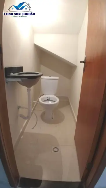 Foto 3 de Casa com 2 quartos à venda, 75m2 em Jardim das Maravilhas, Santo Andre - SP