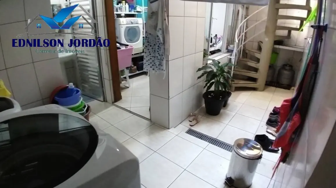 Foto 6 de Sobrado com 3 quartos à venda, 140m2 em Vila Guarani, Santo Andre - SP