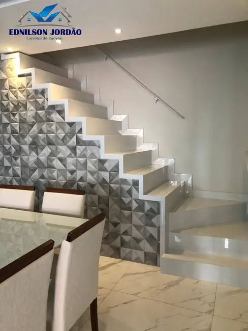 Foto 4 de Sobrado com 3 quartos à venda, 210m2 em Vila Eldízia, Santo Andre - SP