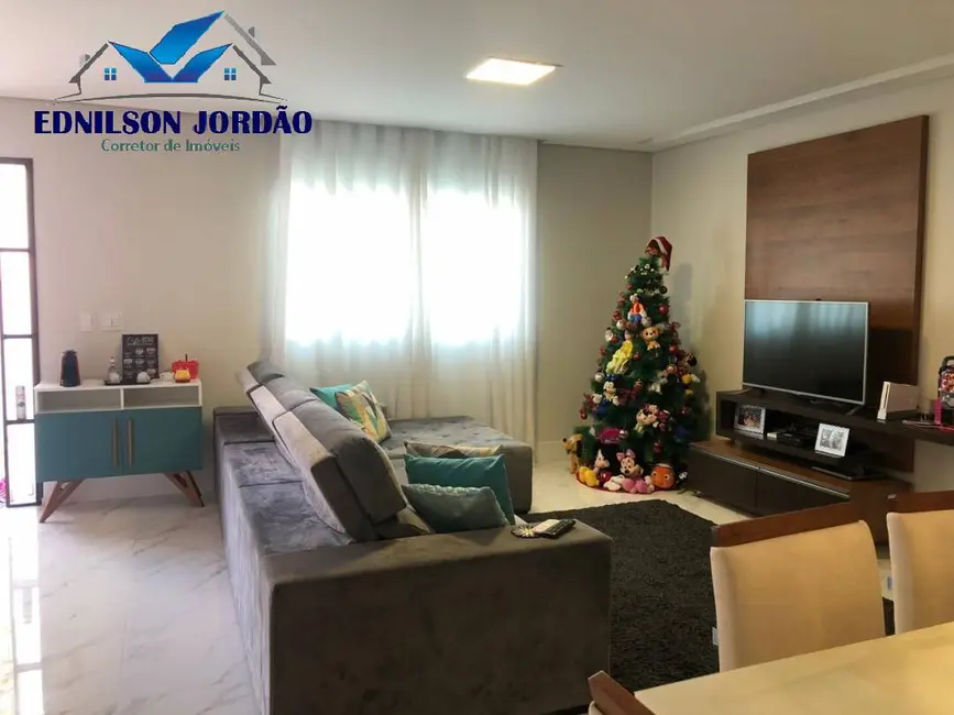 Foto 5 de Sobrado com 3 quartos à venda, 210m2 em Vila Eldízia, Santo Andre - SP