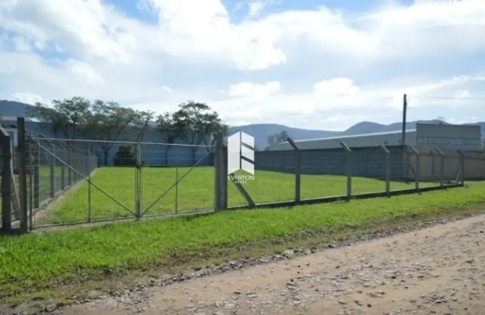 Foto 1 de Terreno / Lote à venda, 2777m2 em Pé de Plátano, Santa Maria - RS