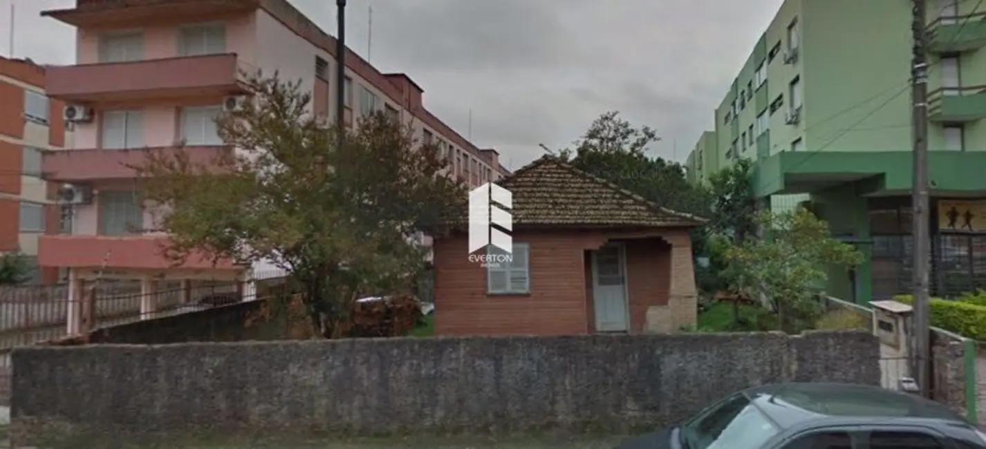 Foto 1 de Terreno / Lote à venda, 1400m2 em Nossa Senhora de Fátima, Santa Maria - RS