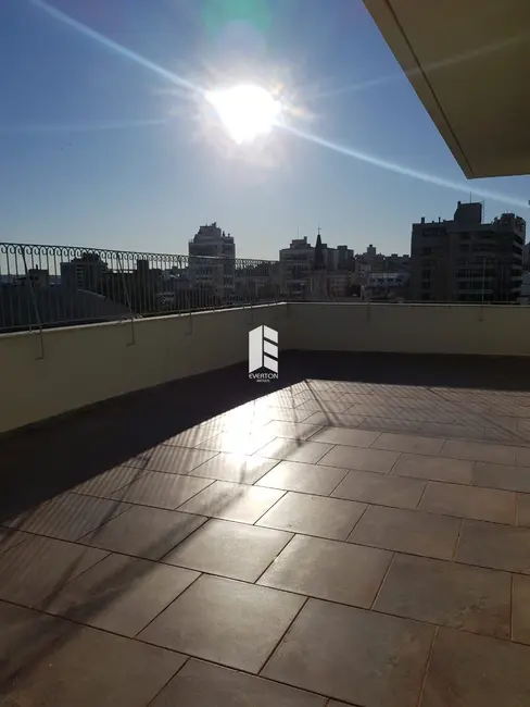 Foto 2 de Apartamento com 3 quartos à venda, 315m2 em Nossa Senhora de Fátima, Santa Maria - RS