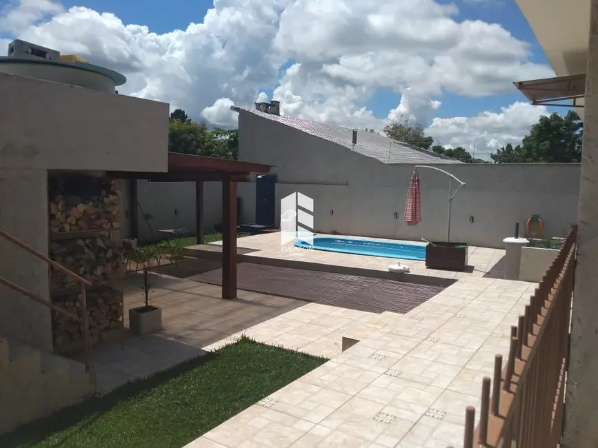Foto 1 de Casa com 3 quartos à venda, 240m2 em Itaara - RS