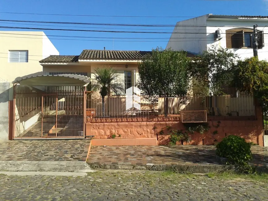 Foto 1 de Casa com 6 quartos à venda, 219m2 em Noal, Santa Maria - RS