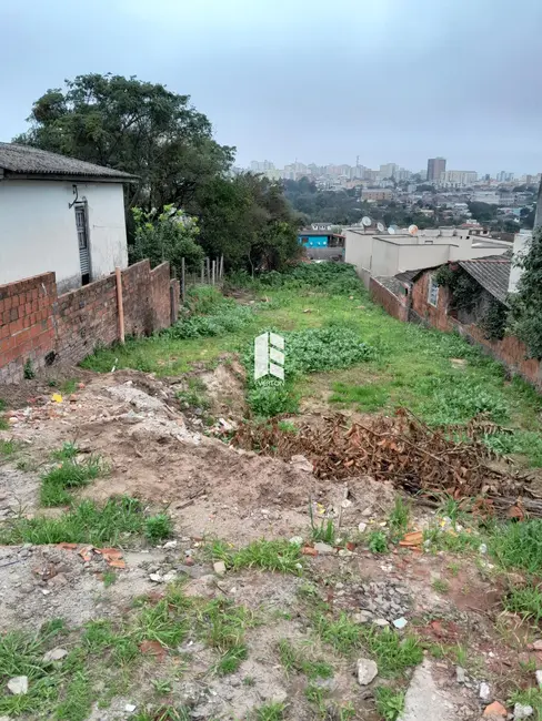 Foto 1 de Terreno / Lote à venda, 380m2 em Itararé, Santa Maria - RS