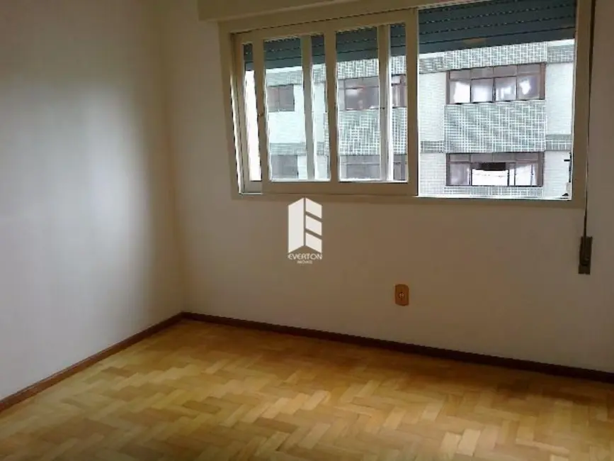 Foto 2 de Apartamento com 2 quartos à venda, 74m2 em Centro, Santa Maria - RS