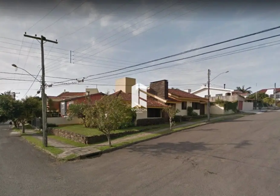 Foto 2 de Casa com 3 quartos à venda, 215m2 em São José, Santa Maria - RS