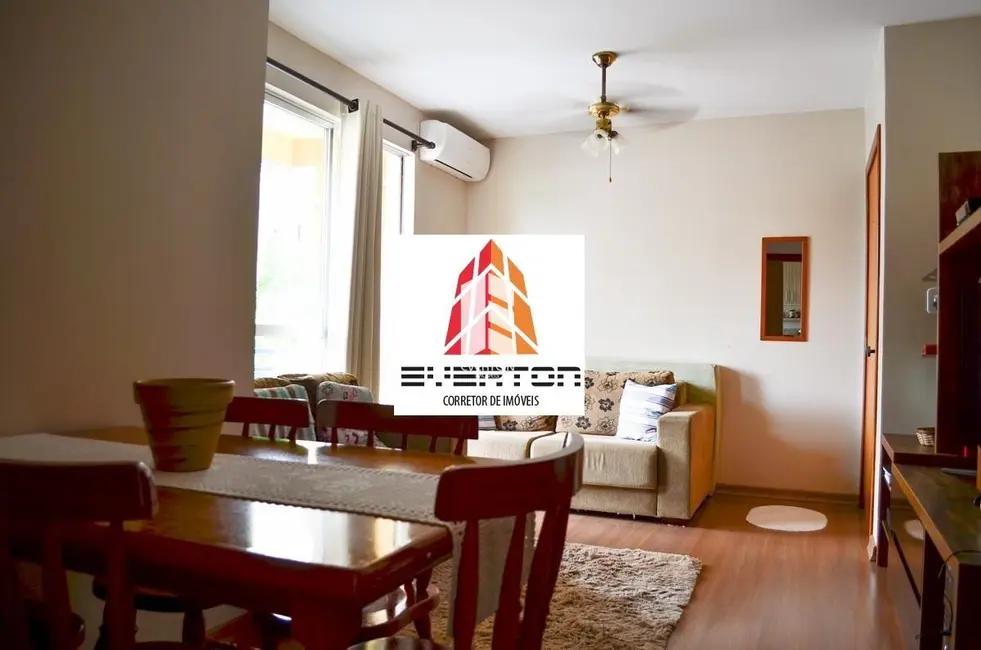 Foto 1 de Apartamento com 2 quartos à venda, 68m2 em Centro, Santa Maria - RS
