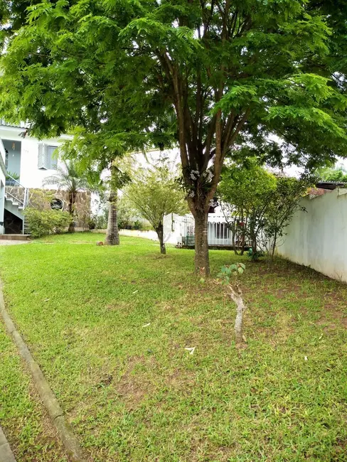 Foto 1 de Casa com 3 quartos à venda, 305m2 em Itararé, Santa Maria - RS