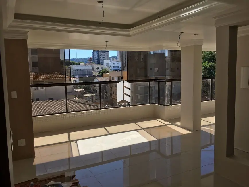 Foto 1 de Apartamento com 4 quartos à venda, 206m2 em Centro, Santa Maria - RS