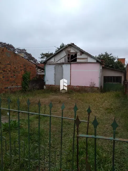 Foto 1 de Terreno / Lote à venda, 300m2 em Pinheiro Machado, Santa Maria - RS
