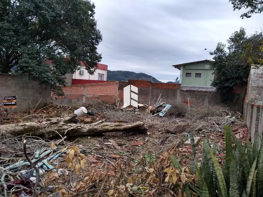 Foto 1 de Terreno / Lote à venda, 299m2 em Nossa Senhora do Rosário, Santa Maria - RS