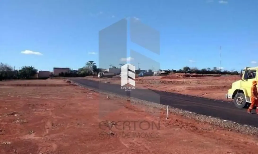 Foto 1 de Terreno / Lote à venda, 266m2 em Camobi, Santa Maria - RS