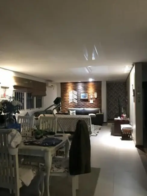 Foto 1 de Casa com 3 quartos à venda, 250m2 em Bonfim, Santa Maria - RS