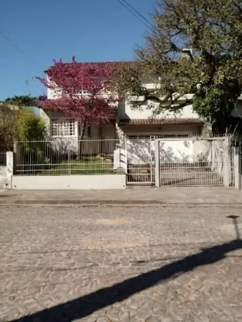 Foto 1 de Casa com 3 quartos à venda, 290m2 em Duque de Caxias, Santa Maria - RS