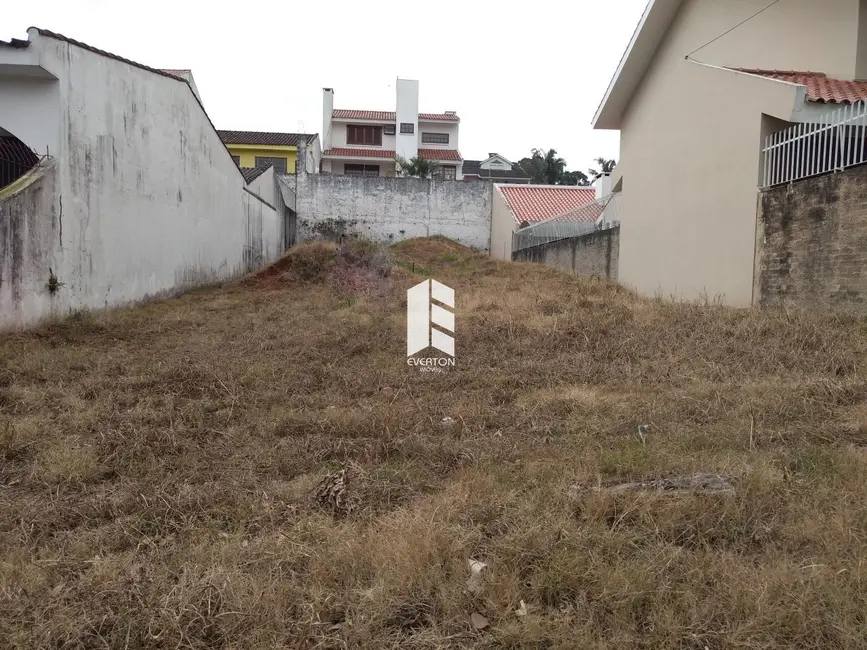 Foto 1 de Terreno / Lote à venda, 300m2 em São José, Santa Maria - RS