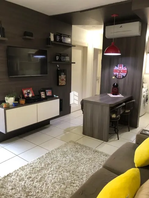 Foto 5 de Apartamento com 2 quartos à venda, 50m2 em Nossa Senhora Medianeira, Santa Maria - RS
