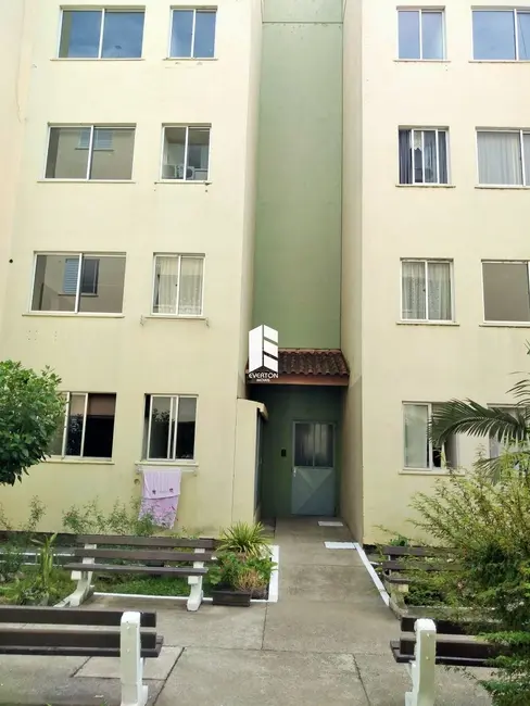 Foto 2 de Apartamento com 2 quartos à venda, 55m2 em Uglione, Santa Maria - RS