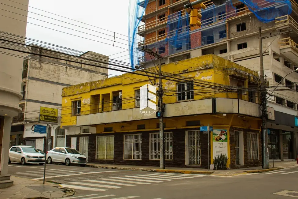 Foto 1 de Prédio Inteiro com 3 quartos à venda, 196m2 em Centro, Santa Maria - RS