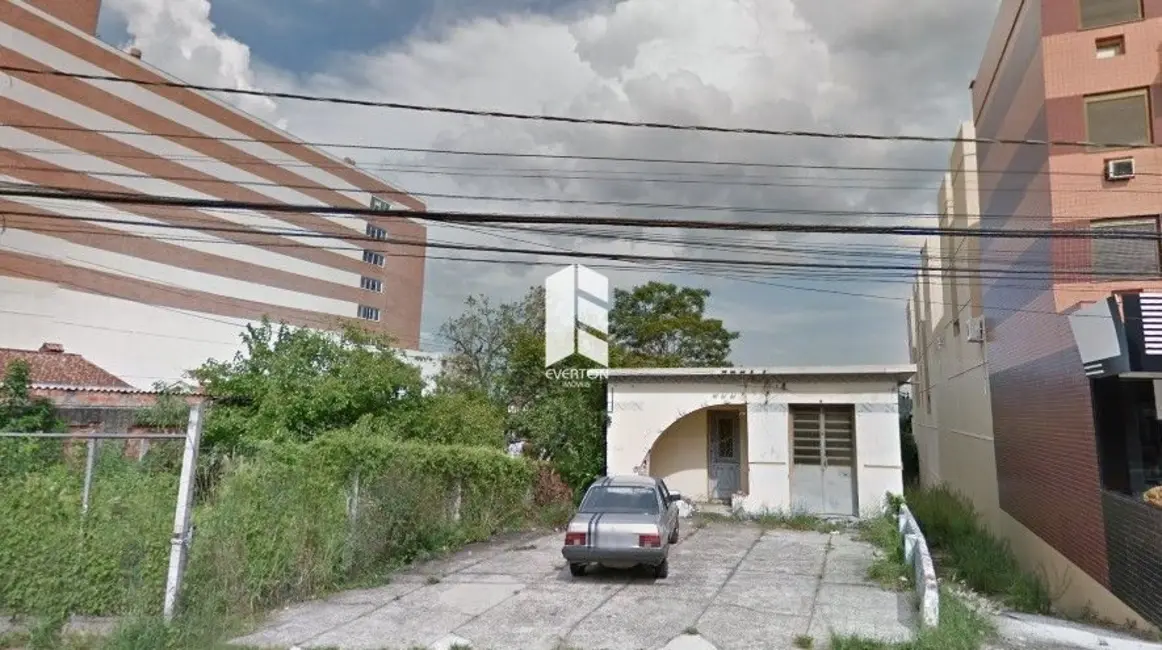 Foto 1 de Terreno / Lote à venda, 975m2 em Nossa Senhora Medianeira, Santa Maria - RS